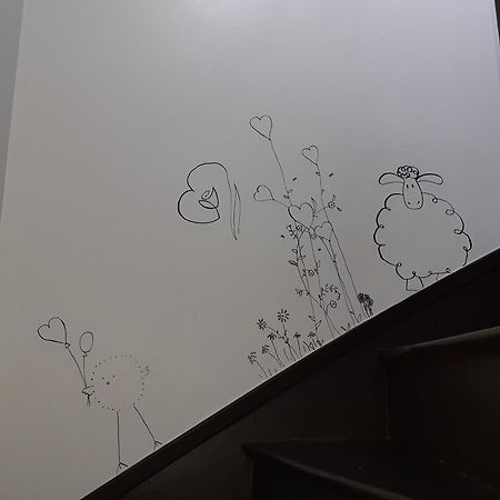 L'Artistique, 4 Lits, 2 Chambres, Stationnement Gratuit, Spacieux, Atypique Amiens Eksteriør billede